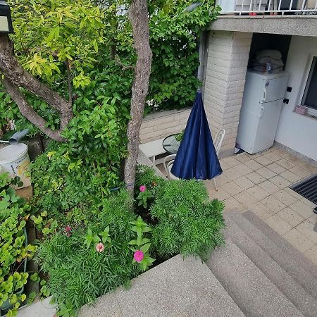 Split Apartment Екстер'єр фото